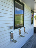 Recycling bin wall bracket